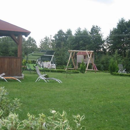 Bed and Breakfast Gosciniec Rycerski à Paprotki Extérieur photo