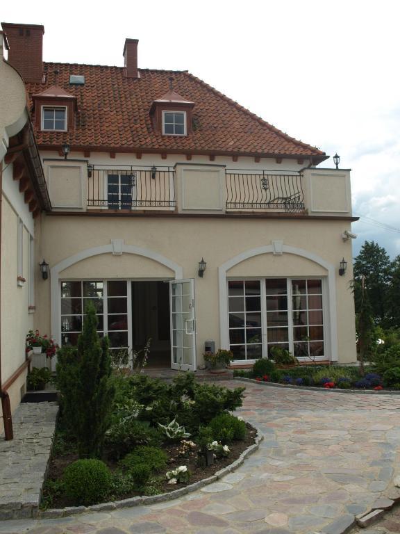 Bed and Breakfast Gosciniec Rycerski à Paprotki Extérieur photo