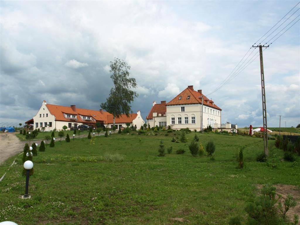 Bed and Breakfast Gosciniec Rycerski à Paprotki Extérieur photo